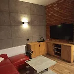 W Kurniku Z Jacuzzy Apartman *